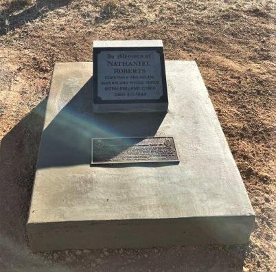 Nathanial Roberts grave